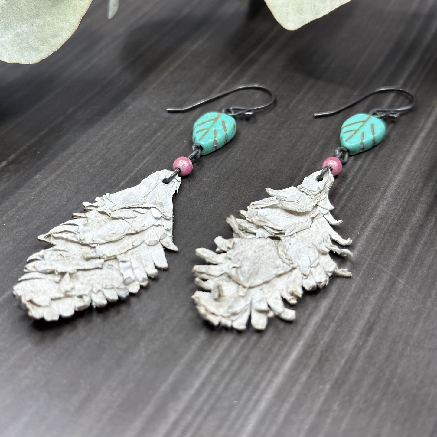 Howlite and Glass Pearl White Leather Feather Earrings
