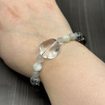 Load image into Gallery viewer, 6.5&quot; Ombre gem stretch bracelet
